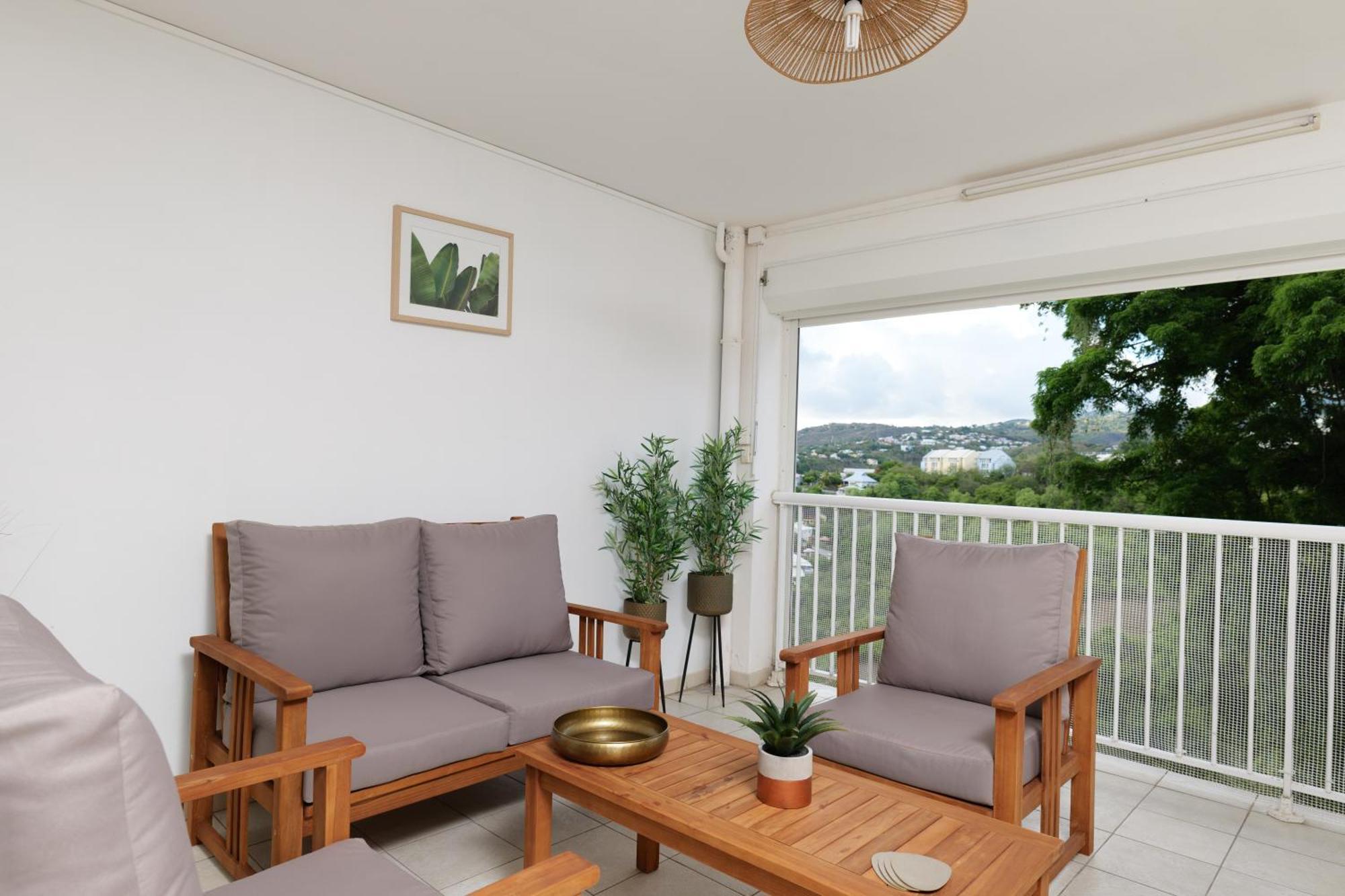 Appart. T3 Les Hauts De Madiana Schoelcher Exterior photo